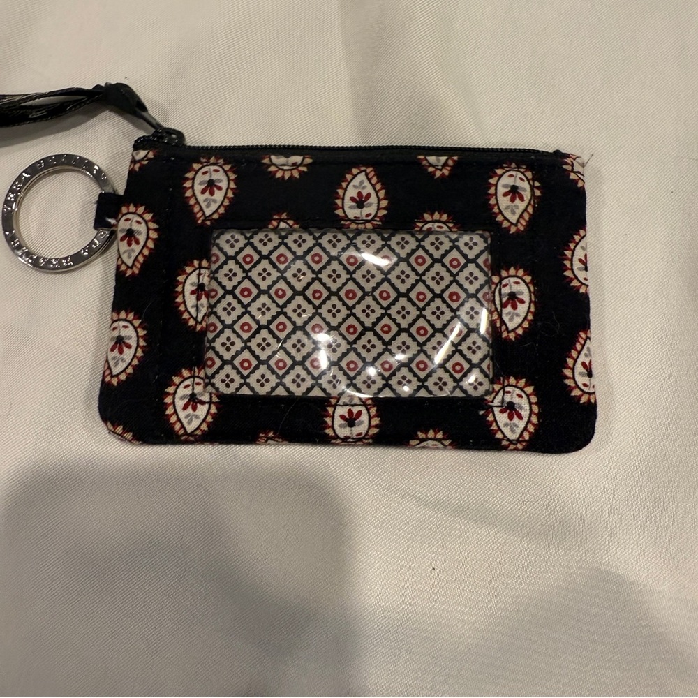 Vera Bradley Lighten Up Zip ID Case in Retired Classic Black